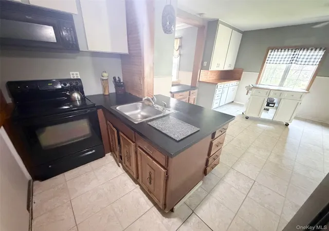 Homes for sale in Rockland, NY | 77 Rockland Rd, Rockland, NY 12776 | MLS# 1019004