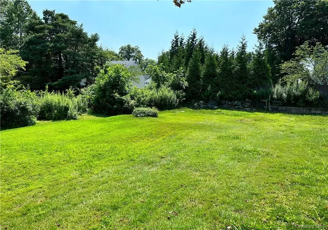 Homes for sale in Rye Town, NY | 28 1/2 Pilgrim Dr, Rye Town, NY 10573 | MLS# 1019012