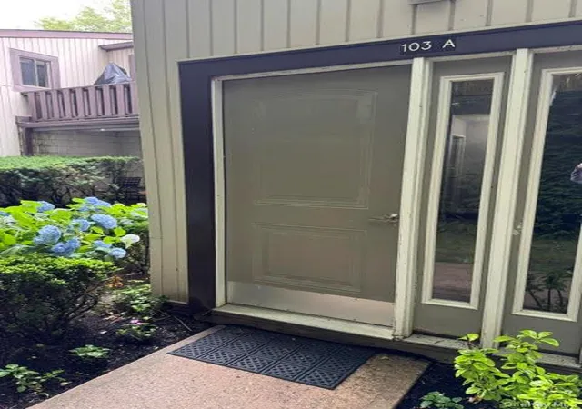 3rd image of 103 Richmond Blvd, Islip, NY 11779