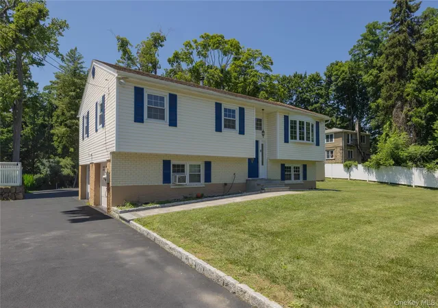Homes for sale in Yorktown, NY | 3709 Foothill St, Yorktown, NY 10547 | MLS# 1019036