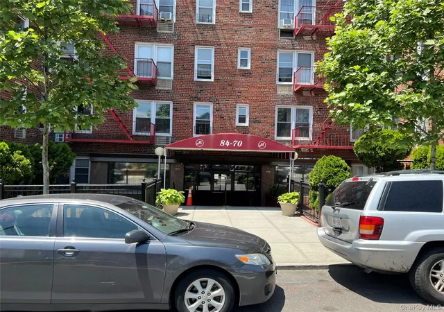 Homes for sale in New York, NY | 84 70 129th St #5B, New York, NY 11415 | MLS# 1019046