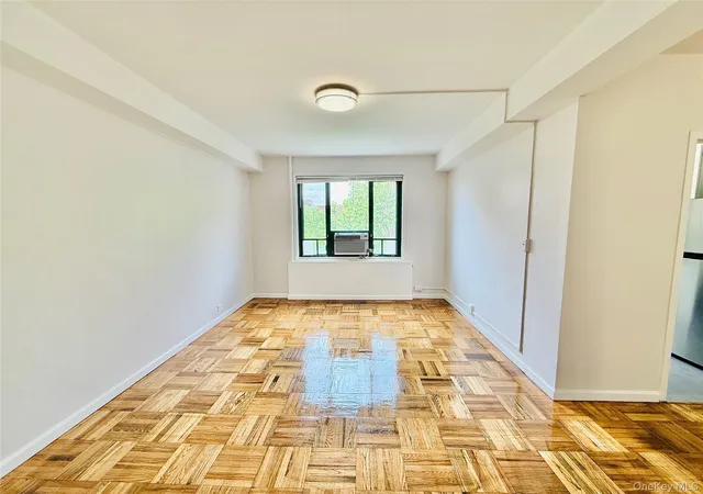 Photo 3 of Sale Pending at 1680 Metropolitan #6D, Bronx, NY 10462 | MLS# 1019057 | Listing updated on 2026-07-22