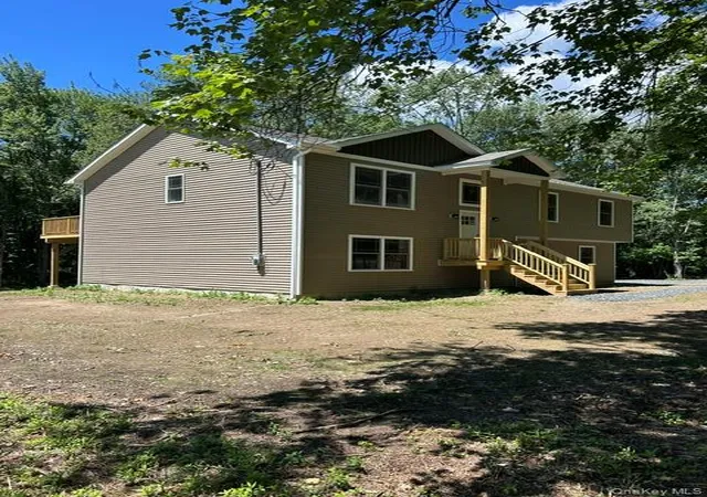 Homes for sale in Greenville, NY | 105 Bushville Rd, Greenville, NY 10998 | MLS# 1019064