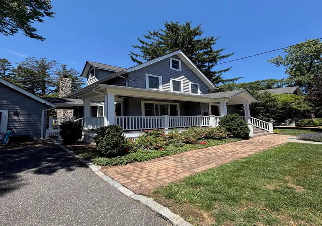 Photo 3 of Sale Pending at 23 Annetta Ave, Northport, NY 11768 | MLS# 1019077 | Listing updated on 2026-08-26