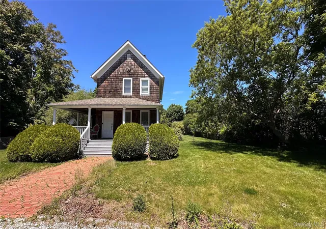 4th image of 10 Kerrie Ct, Southampton, NY 11968 | MLS# 1019081