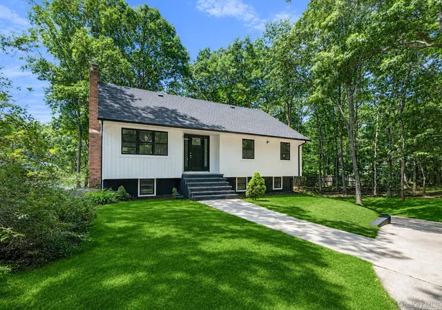 2nd image of 465 Helene Ave, Shirley, NY 11967 | MLS# 1019109