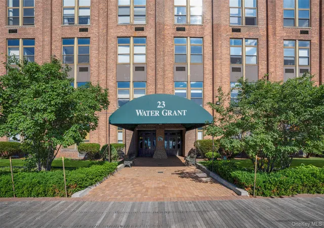 Homes for sale in Yonkers, NY | 23 Water Grant St #4N, Yonkers, NY 10701 | MLS# 1019119