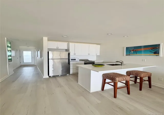 Homes for sale in Southampton, NY | 585 Dune Rd #A-21, Southampton, NY 11978 | MLS# 1019137