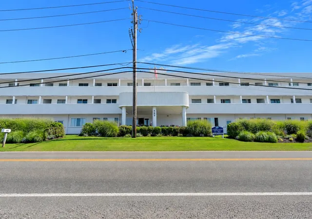 Photo 4 of House for sale at 585 Dune Rd #A-21, Southampton, NY 11978 | MLS# 1019137 | Listing updated on 2026-08-03