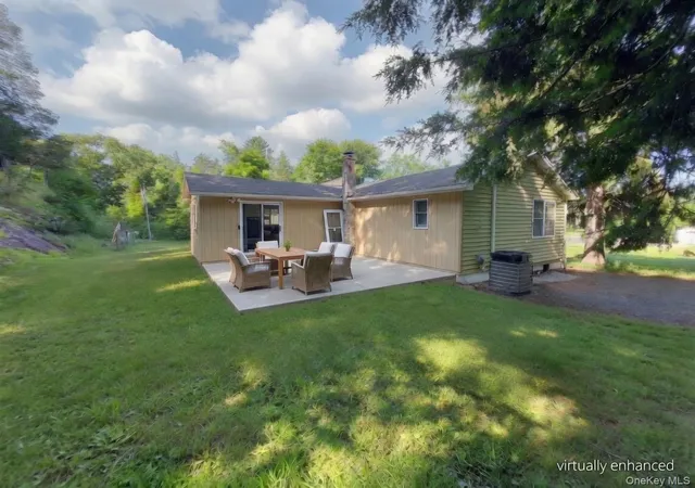 2nd image of 185 Oxford Rd, Chester, NY 10918 | MLS# 1019170