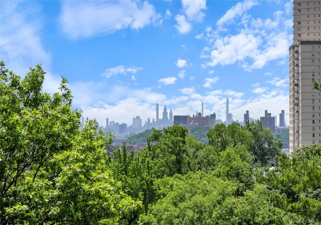 2nd image of 3135 Johnson Ave, New York, NY 10463