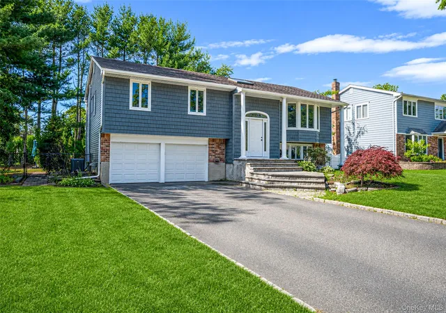 5th image of 14 Stanley Pl, Smithtown, NY 11788 | MLS# 1019198