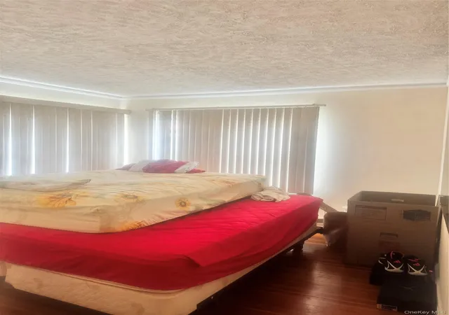2nd image of 670 E 98th St, Brooklyn, NY 11236 | MLS# 1019201