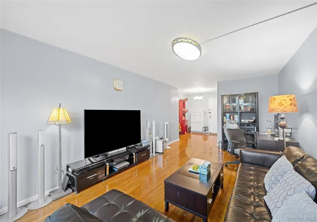 Listing Photo 5 - Condo for sale in building located at 9935 59Th Ave, New York, NY 11368 - Unit #5E