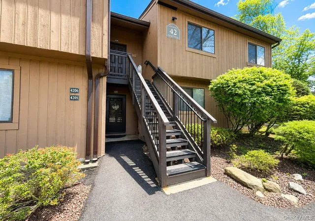 Homes for sale in Poughkeepsie, NY | 4205 Fox Ln, Poughkeepsie, NY 12603 | MLS# 1019212