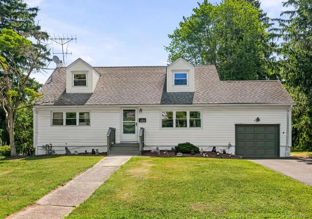 Homes for sale in Clarkstown, NY | 11 Hollow Dr, Clarkstown, NY 10956 | MLS# 1019226