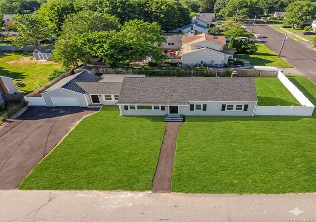 37th image of 200 4th Ave, Huntington, NY 11731 | MLS# 1019234