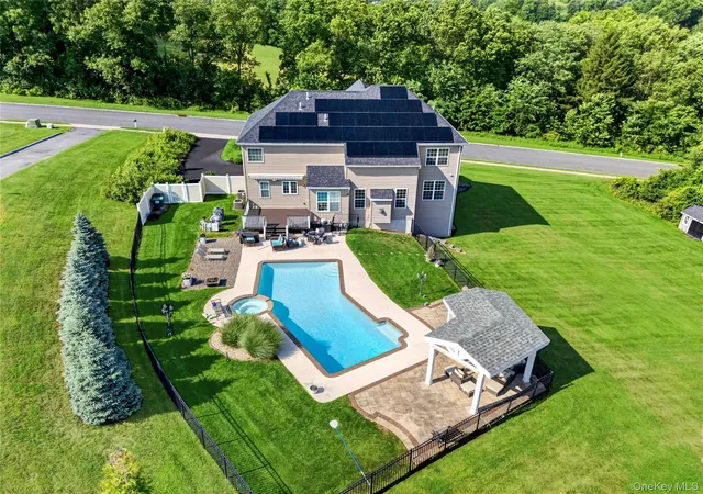 Photo 3 of Sale Pending at 33 Luthien Forest Rd, New Windsor, NY 12553 | MLS# 1019242 | Listing updated on 2026-09-18