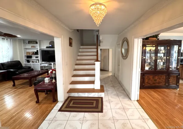 3rd image of 36 Earle Pl, New Rochelle, NY 10801 | MLS# 1019248
