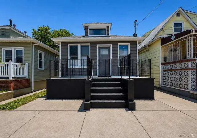 Photo 1 of Single family home for sale at 69 39 Elizabeth Ave, Arverne, NY 11692 | MLS# 1019279 | Listing updated on 2026-07-05