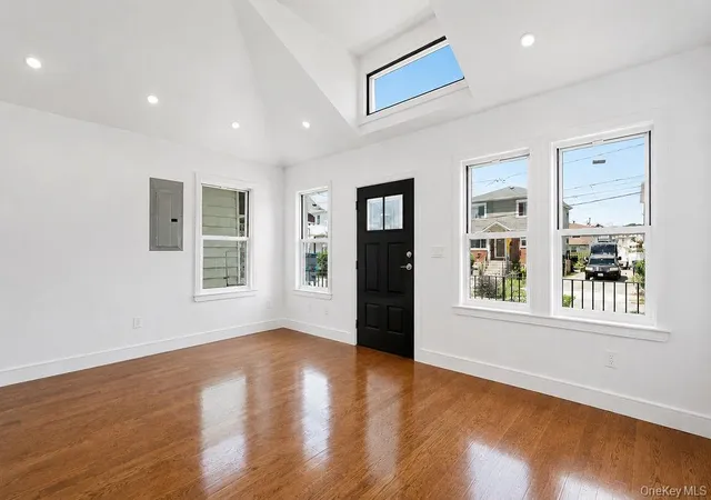 Photo 4 of Single family home for sale at 69-39 Elizabeth Ave, Arverne, NY 11692 | MLS# 1019279 | Listing updated on 2026-07-05