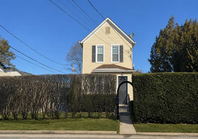 Homes for sale in Oyster Bay, NY | 42 Whitney Ave, Oyster Bay, NY 11791 | MLS# 1019290