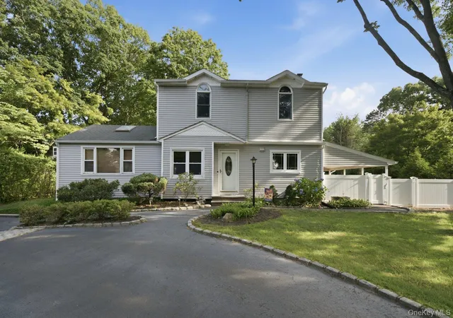 Photo 1 of Single family home for sale at 830 Terry Rd, Islip, NY 11788 | MLS# 1019301 | Listing updated on 2026-10-07