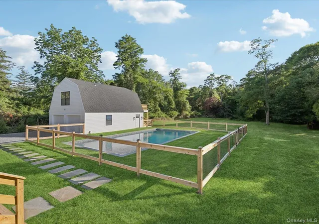 3rd image of 1579 N Sea Rd, Southampton, NY 11968 | MLS# 1019304