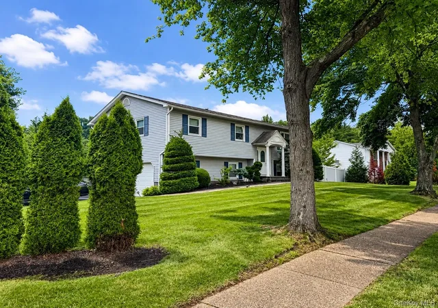 1st image of 12 Spur Dr, Clarkstown, NY 10954 | MLS# 1019322