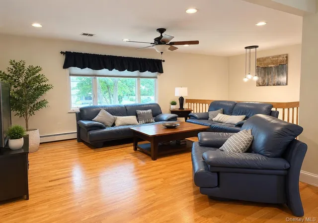 3rd image of 12 Spur Dr, Clarkstown, NY 10954 | MLS# 1019322