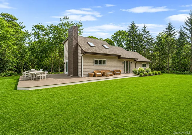 2nd image of 80a Springville Rd #A, Southampton, NY 11946 | MLS# 1019342
