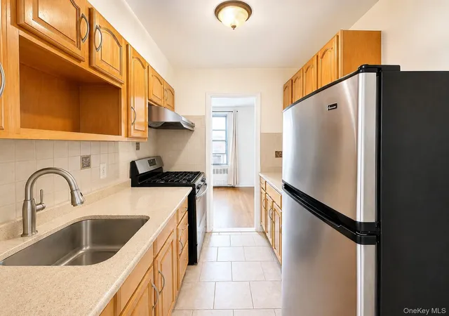 Listing Photo 4 - Condo for sale in building located at 59-21 Calloway St, Corona, NY 11368 - Unit #4T