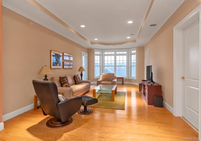 3rd image of 34 Shady Ln, Hempstead, NY 11590 | MLS# 1019372
