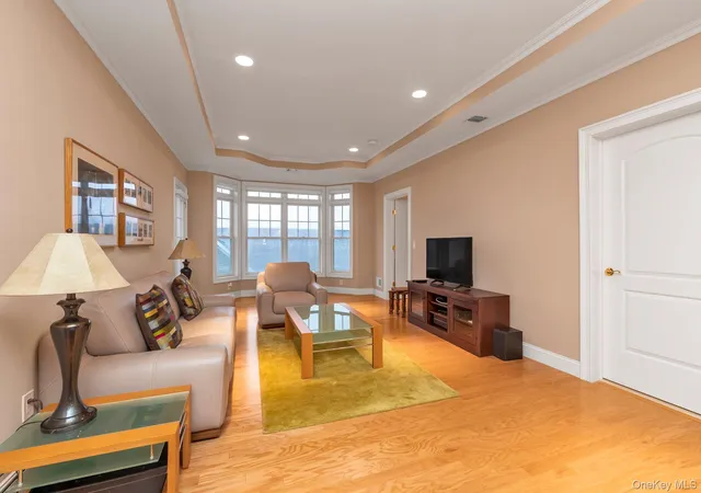4th image of 34 Shady Ln, Hempstead, NY 11590 | MLS# 1019372