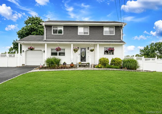 1st image of 62 Oneida Ave, South Setauket, NY 11720 | MLS# 1019373