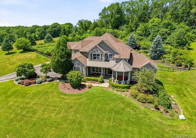 Photo 3 of Single family home for sale at 11 Manno Farm Rd, Warwick, NY 10990 | MLS# 1019394 | Listing updated on 2026-07-18