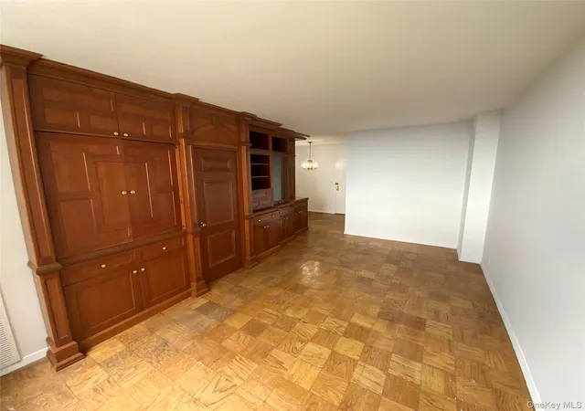 Homes for sale in New York, NY | 26910 Grand Central Pkwy #27Z, New York, NY 11005 | MLS# 1019404