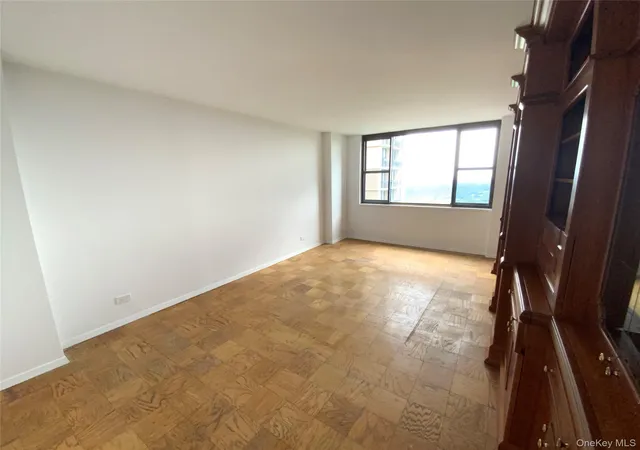 Homes for sale in New York, NY | 26910 Grand Central Pkwy #27Z, New York, NY 11005 | MLS# 1019404