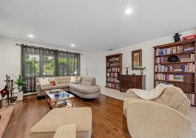 4th image of 21 Cleveland Dr, Cortlandt, NY 10520 | MLS# 1019409