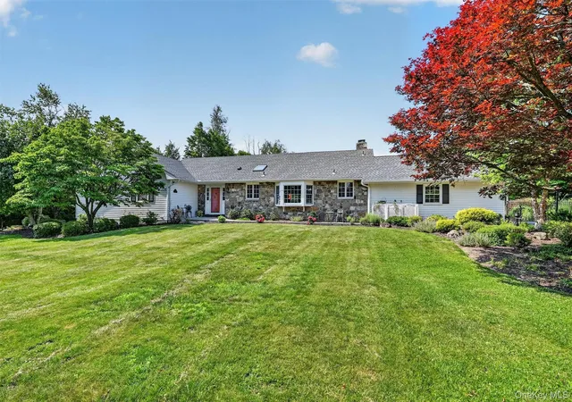 Homes for sale in Warwick (town), NY | 5 Hedges Rd, Warwick (town), NY 10990 | MLS# 1019420