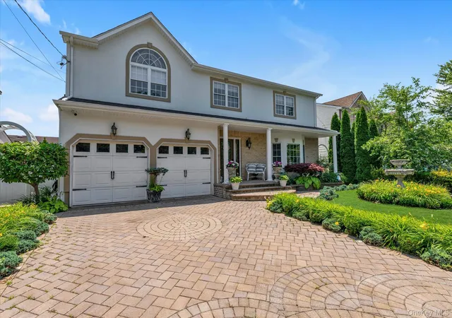 2nd image of 525 11th St, Hempstead, NY 11516 | MLS# 1019430