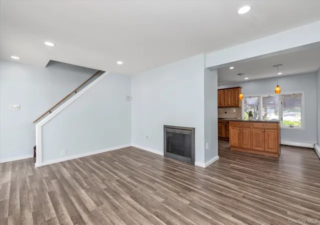 Photo 3 of Sale Pending at 5 Trumpet Ln, Hempstead, NY 11756 | MLS# 1019453 | Listing updated on 2026-08-20
