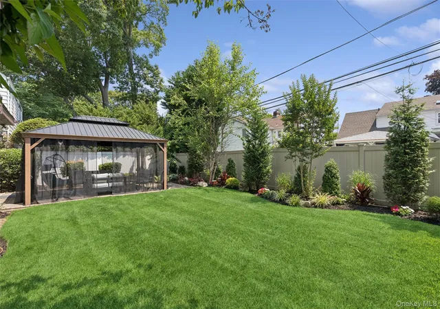 25th image of 20 Beverly Pkwy, Hempstead, NY 11520 | MLS# 1019468