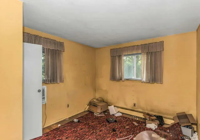 3rd image of 61 Redwood Ln, Massapequa Park, NY 11762 | MLS# 1019470