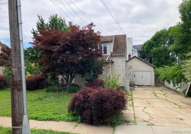 1st image of 40 East Ave, Hempstead, NY 11520 | MLS# 1019487