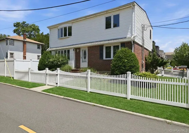 2nd image of 258 Marguerite Ave, Hempstead, NY 11001 | MLS# 1019489