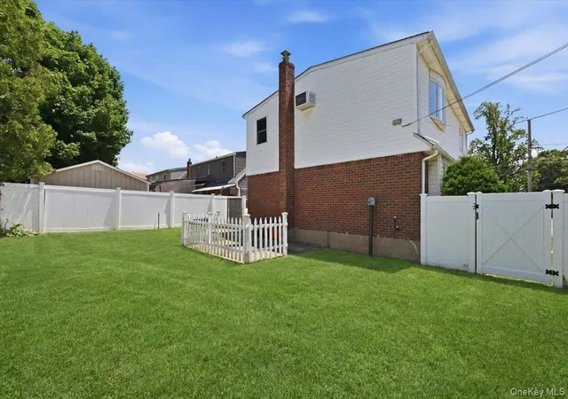 40th image of 258 Marguerite Ave, Hempstead, NY 11001 | MLS# 1019489