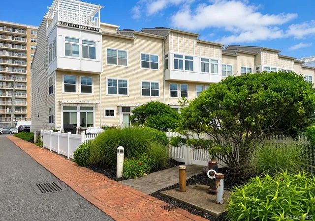 2nd image of 138 Beach 74th St, Arverne, NY 11692 | MLS# 1019497