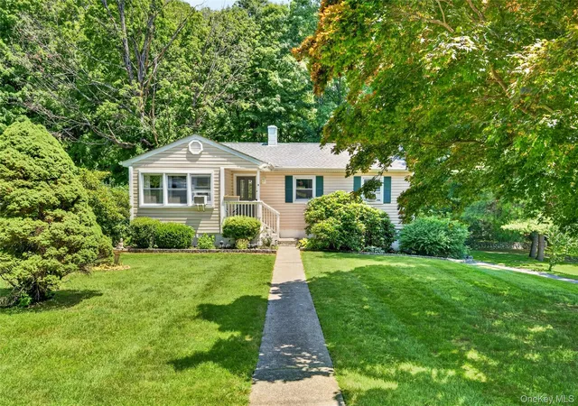 Homes for sale in Carmel, NY | 116 Chestnut Ridge Rd, Carmel, NY 10541 | MLS# 1019498