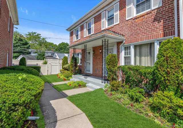 1st image of 281 Wheeler Ave #12, Valley Stream, NY 11580 | MLS# 1019506